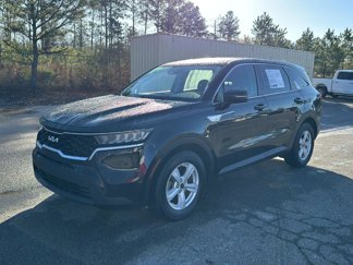 Used 2022 Kia Sorento LX image 1