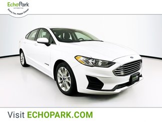 Used 2019 Ford Fusion SE image 1
