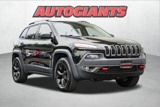 Used 2017 Jeep Cherokee Trailhawk image 1
