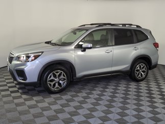 Used 2020 Subaru Forester Premium image 1