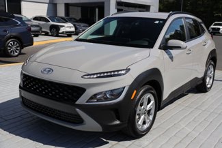 Used 2022 Hyundai Kona SEL image 1