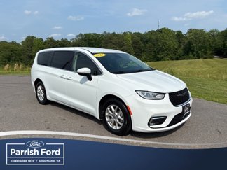 Used 2023 Chrysler Pacifica Touring-L image 1