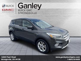 Used 2017 Ford Escape SE image 1