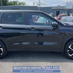 Used 2022 Mitsubishi Outlander SE image 1