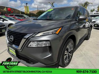 Used 2022 Nissan Rogue SV image 1