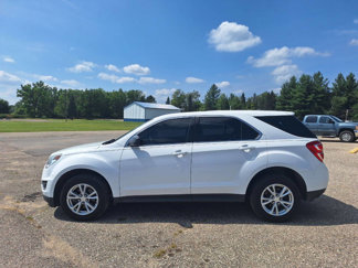 Used 2017 Chevrolet Equinox LS image 1