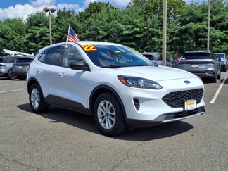 Used 2022 Ford Escape SE image 1