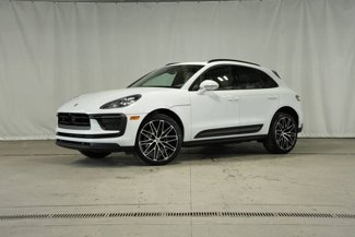 New 2025 Porsche Macan image 1