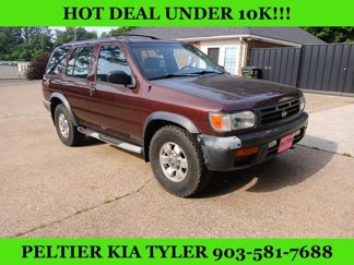 Used 1998 Nissan Pathfinder SE image 1