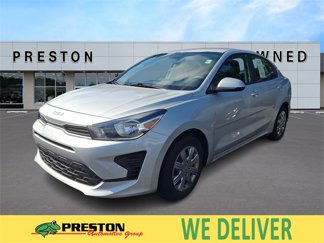 Used 2023 Kia Rio LX image 1