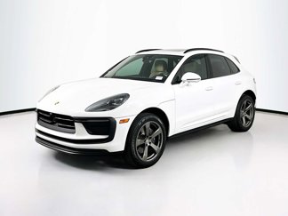 Used 2025 Porsche Macan image 1