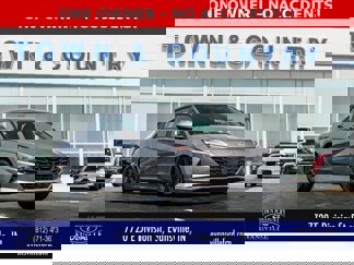 Used 2021 Hyundai Elantra SEL image 1