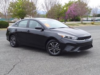 Used 2024 Kia Forte LXS image 1