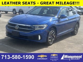 Used 2022 Volkswagen Jetta SEL image 1