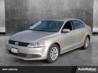 Used 2013 Volkswagen Jetta SE image 1