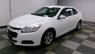 Used 2016 Chevrolet Malibu LT image 1