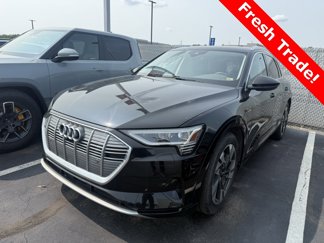Used 2021 Audi e-tron Premium w/ Towing Package image 1