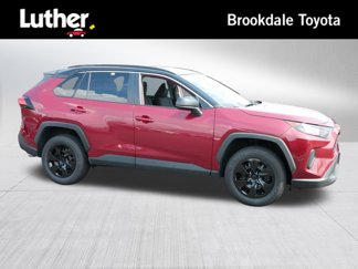 Used 2020 Toyota RAV4 LE image 1
