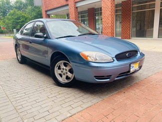 Used 2005 Ford Taurus SE image 1