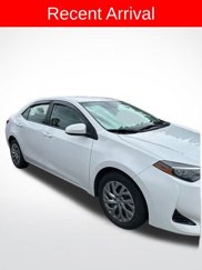 Used 2018 Toyota Corolla LE image 1
