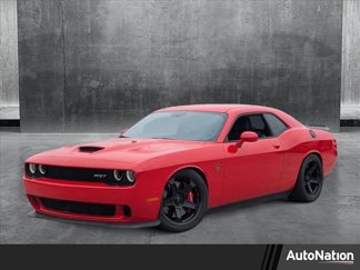 Used 2015 Dodge Challenger SRT Hellcat image 1