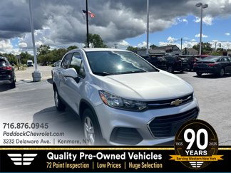 Used 2022 Chevrolet Trax LS w/ Tint and Cruise Package image 1
