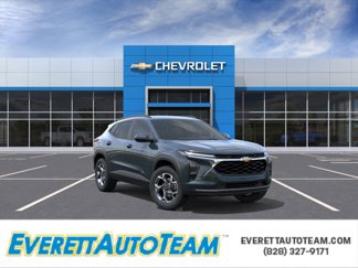 New 2025 Chevrolet Trax LT w/ Driver Confidence Package image 1