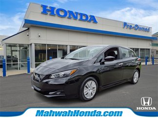 Used 2023 Nissan Leaf S image 1