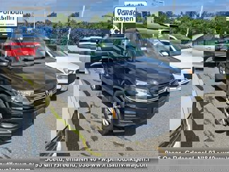 Used 2017 Volkswagen Tiguan S image 1
