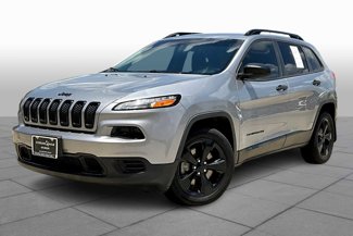 Used 2017 Jeep Cherokee Sport image 1