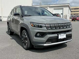 Used 2022 Jeep Compass Limited image 1