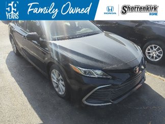 Used 2023 Toyota Camry LE image 1