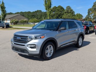 Used 2023 Ford Explorer XLT w/ Equipment Group 202A image 1