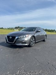 Used 2022 Nissan Altima 2.5 SV image 1