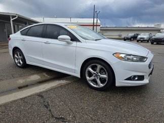 Used 2016 Ford Fusion SE image 1