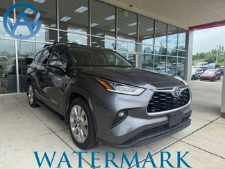 Used 2021 Toyota Highlander Limited image 1