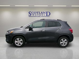Used 2017 Chevrolet Trax LT w/ LT Convenience Package image 1