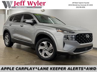 Used 2021 Hyundai Santa Fe SE image 1
