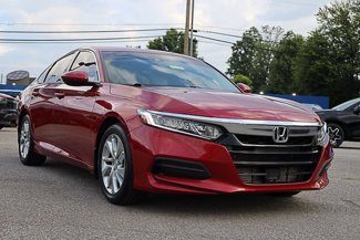 Used 2025 Hyundai Elantra SE w/ Cargo Package image 1