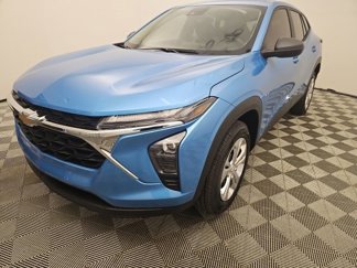 New 2025 Chevrolet Trax LS w/ Driver Confidence Package image 1