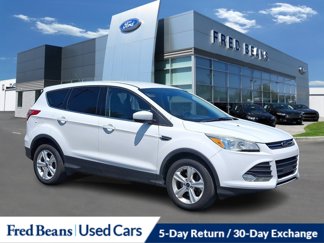 Certified 2016 Ford Escape SE image 1