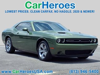 Used 2019 Dodge Challenger SXT image 1