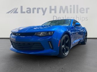 Used 2018 Chevrolet Camaro LT w/ Technology Package image 1