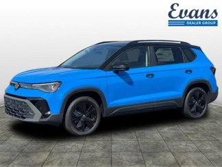 New 2025 Volkswagen Taos SE image 1