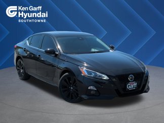Used 2022 Nissan Altima 2.5 SR w/ Midnight Edition Package image 1