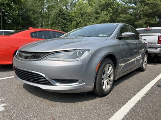 Used 2016 Chrysler 200 Limited w/ Convenience Group image 1