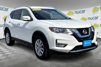 Used 2017 Nissan Rogue SV image 1