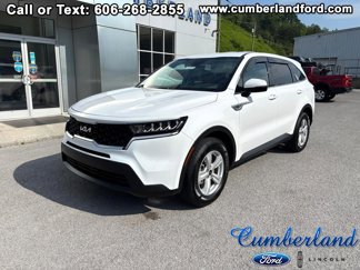 Used 2023 Kia Sorento LX image 1