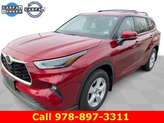 Used 2022 Toyota Highlander LE image 1