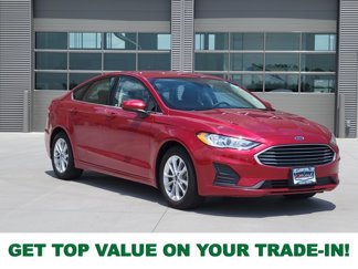 Used 2020 Ford Fusion SE image 1